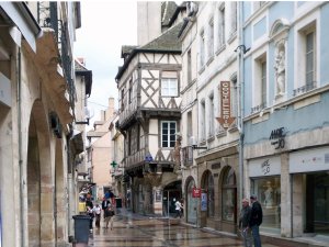 Foto: Altstadt von Chalon sur Sane